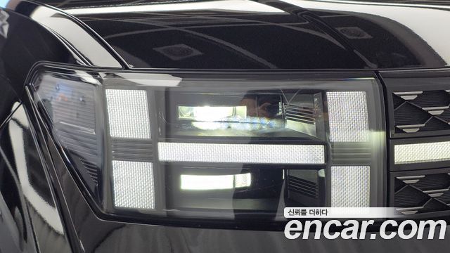 Hyundai Santafe 2025 — photo 9