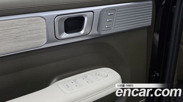 Hyundai Santafe 2025 — photo 28