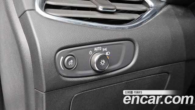 Chevrolet Korea Malibu 2022 — photo 19