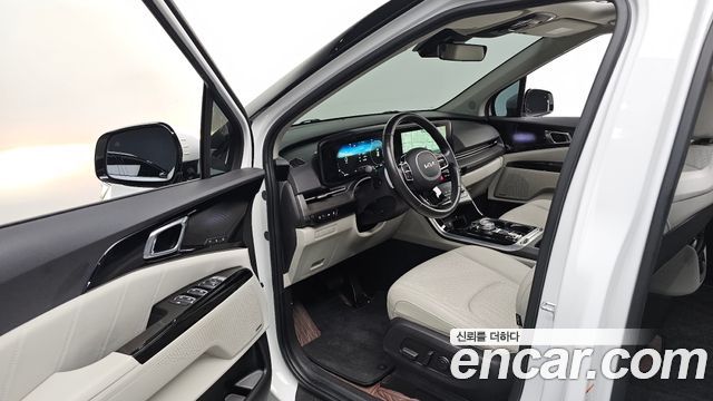 Kia Canival 2023 — photo 13
