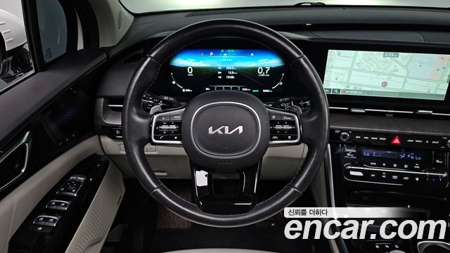 Kia Canival 2023 — photo 18