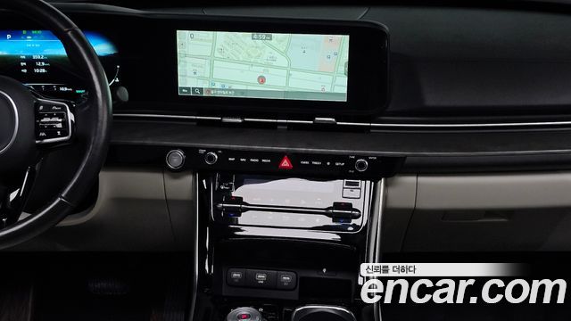 Kia Canival 2023 — photo 20