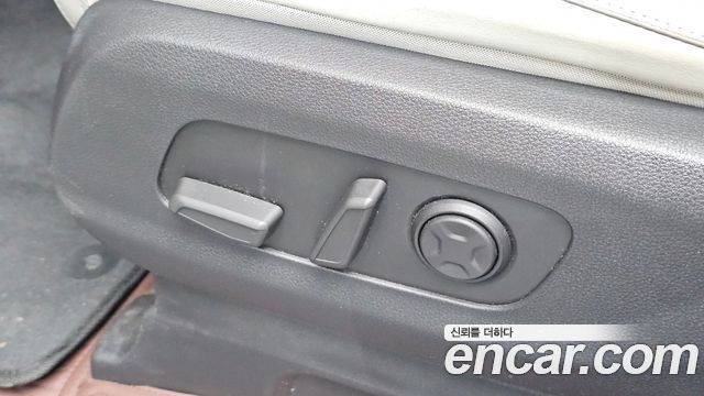 Kia Canival 2023 — photo 27