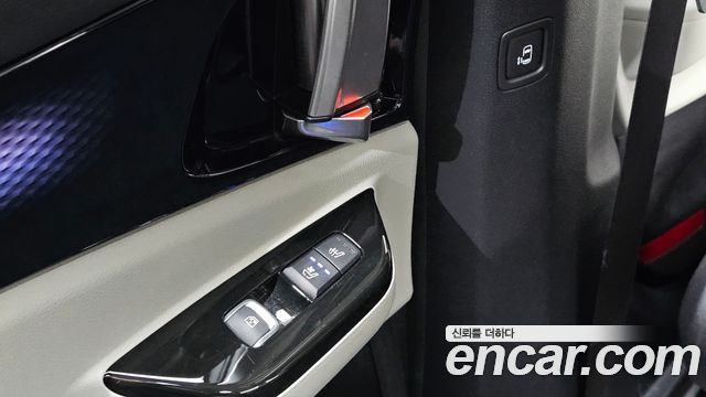 Kia Canival 2023 — photo 29