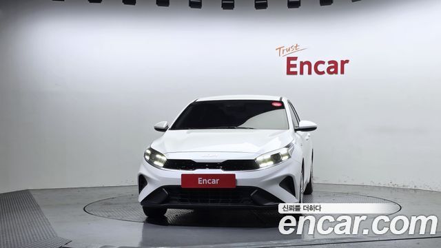 Kia K3 2023 — photo 3