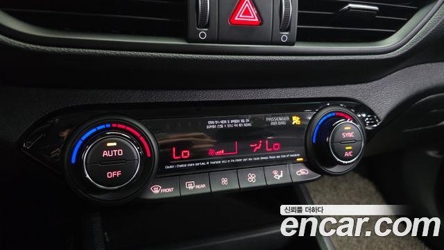 Kia K3 2023 — photo 28