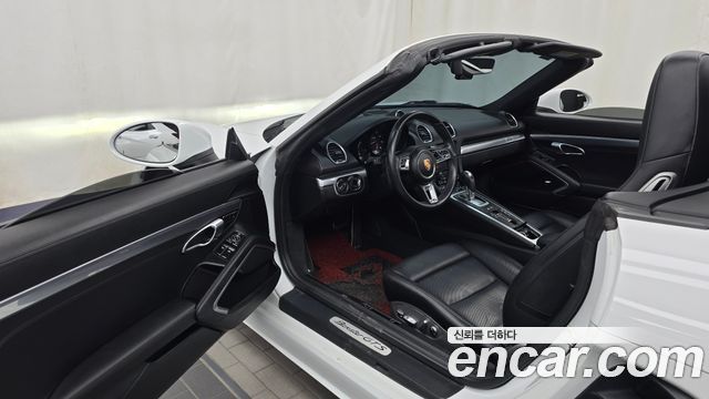 Porsche 718 2018 — photo 10