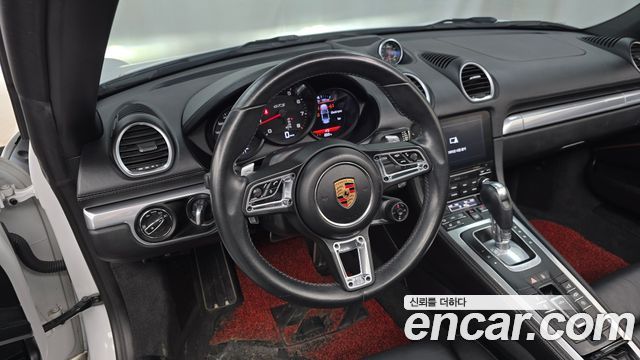 Porsche 718 2018 — photo 13
