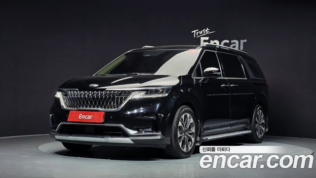 Kia Canival 2021 — photo 1