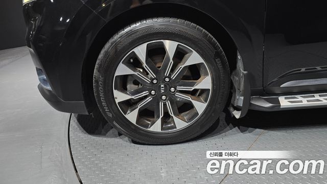 Kia Canival 2021 — photo 5
