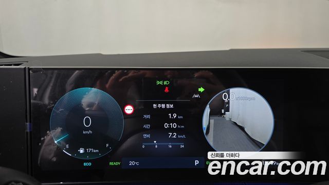 Hyundai Santafe 2025 — photo 11