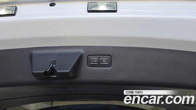 Hyundai Santafe 2025 — photo 22