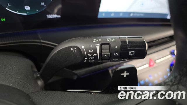 Hyundai Santafe 2025 — photo 28