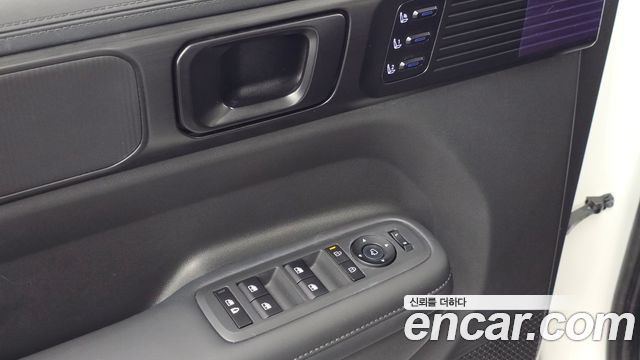 Hyundai Santafe 2025 — photo 29