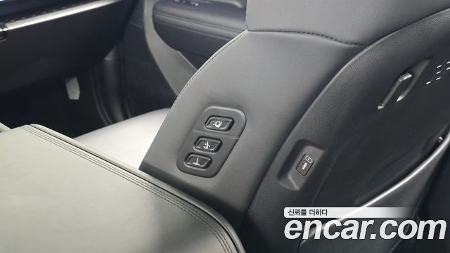 Hyundai Santafe 2025 — photo 31
