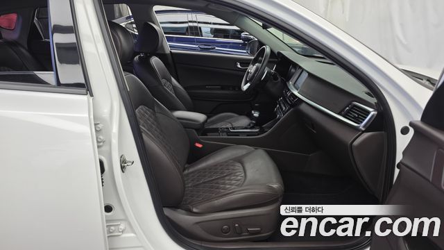 Kia K5 2019 — photo 17
