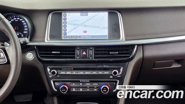 Kia K5 2019 — photo 20