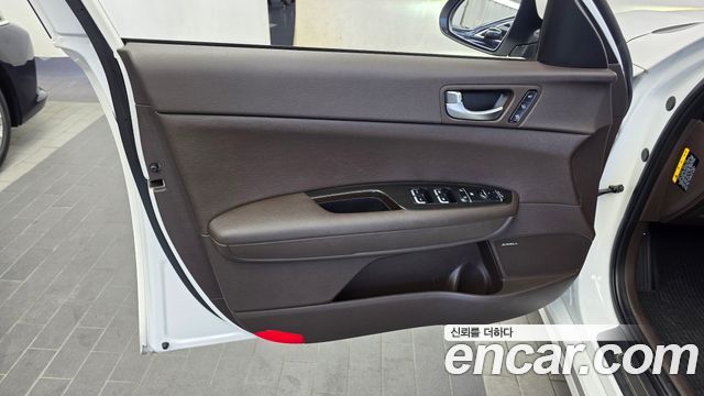 Kia K5 2019 — photo 14