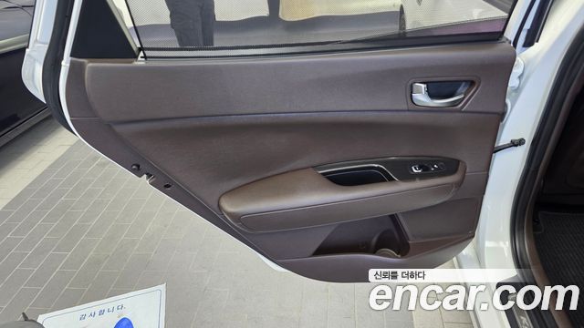 Kia K5 2019 — photo 15