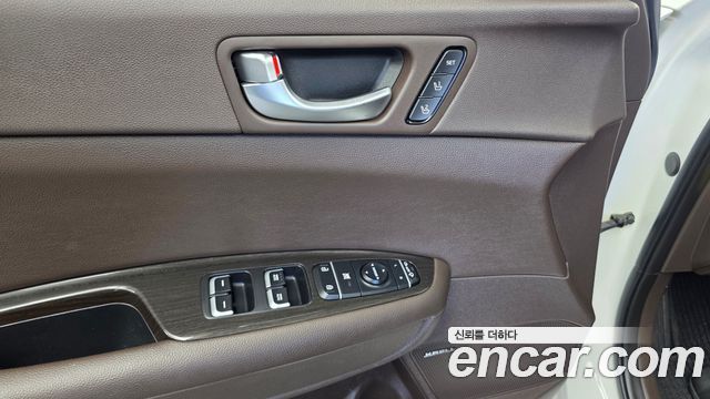 Kia K5 2019 — photo 27