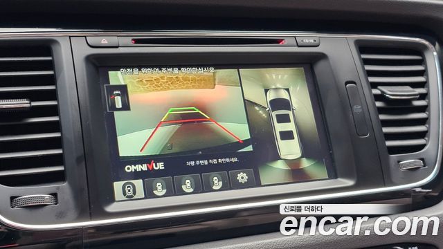 Kia Canival 2016 — photo 14