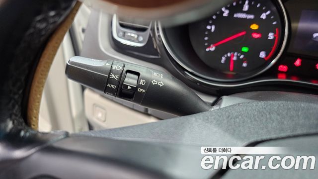 Kia Canival 2016 — photo 15
