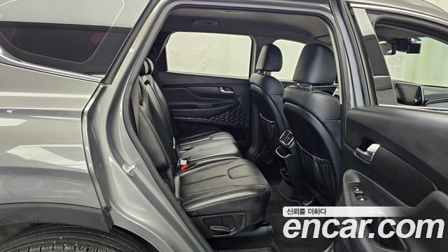 Hyundai Santafe 2019 — photo 17