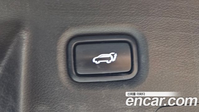 Hyundai Santafe 2019 — photo 22