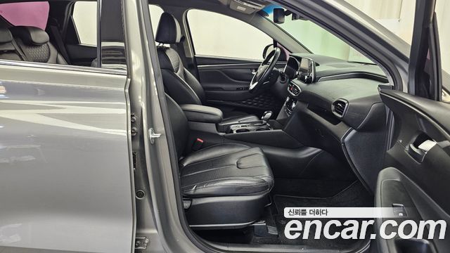 Hyundai Santafe 2019 — photo 16