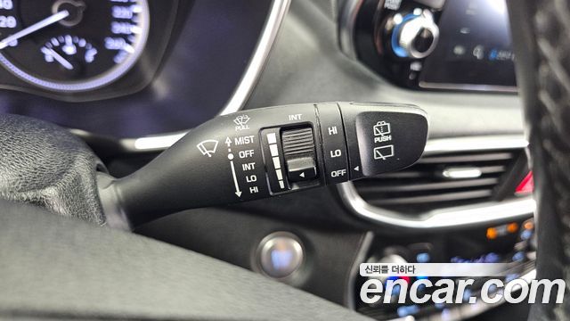 Hyundai Santafe 2019 — photo 28