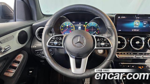 Mercedes-Benz GLC-Class 2021 — photo 18