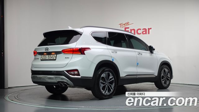 Hyundai Santafe 2019 — photo 2