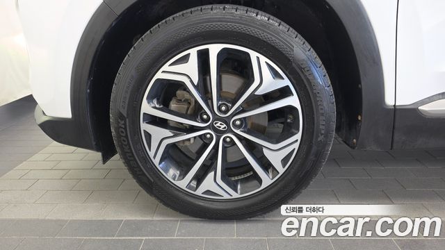 Hyundai Santafe 2019 — photo 5