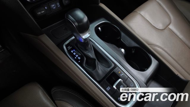 Hyundai Santafe 2019 — photo 12