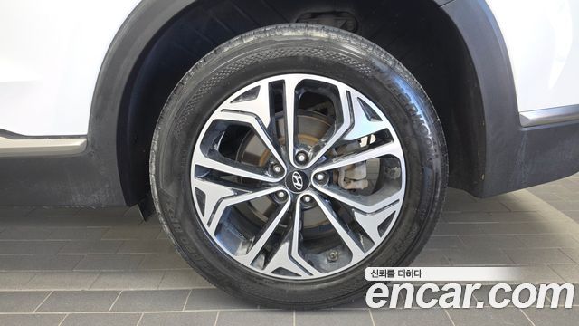 Hyundai Santafe 2019 — photo 7