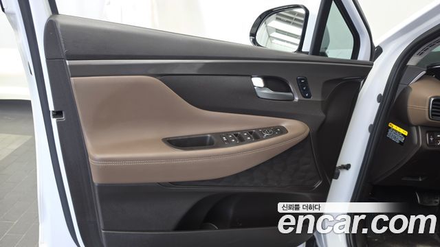 Hyundai Santafe 2019 — photo 14
