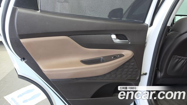 Hyundai Santafe 2019 — photo 15