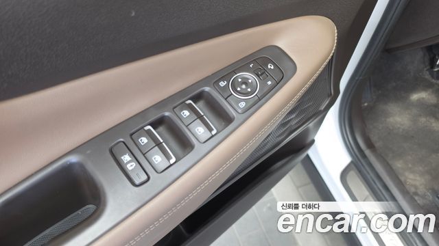 Hyundai Santafe 2019 — photo 29