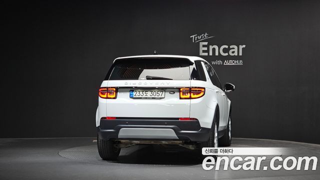 Land Rover Discovery Sport 2021 — photo 4