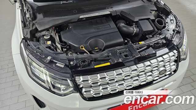 Land Rover Discovery Sport 2021 — photo 6