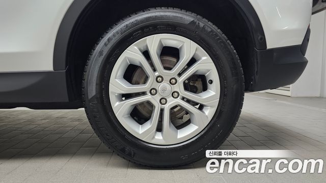 Land Rover Discovery Sport 2021 — photo 7
