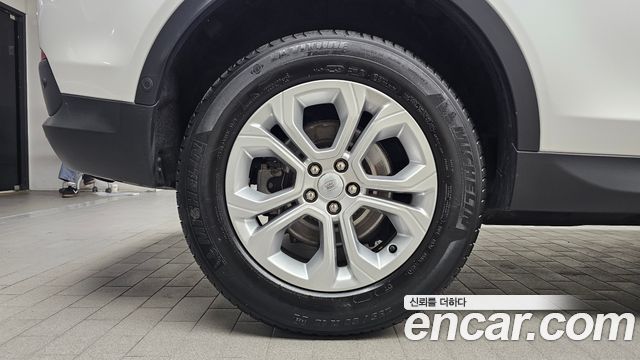 Land Rover Discovery Sport 2021 — photo 27