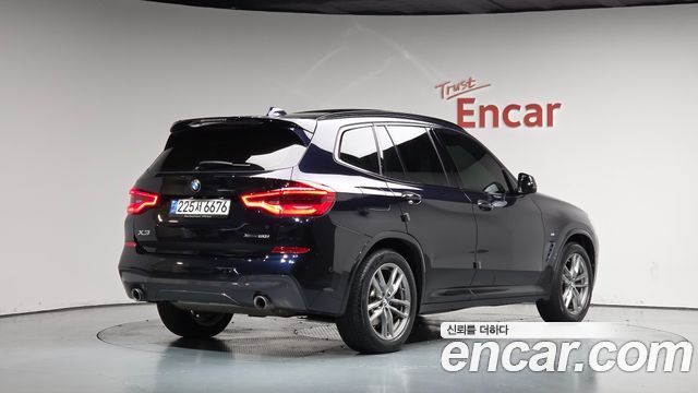 BMW X3 2021 — photo 2