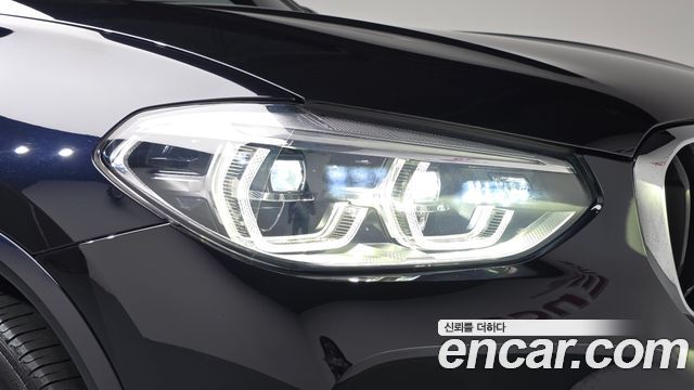 BMW X3 2021 — photo 8