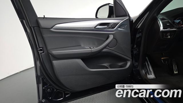 BMW X3 2021 — photo 14