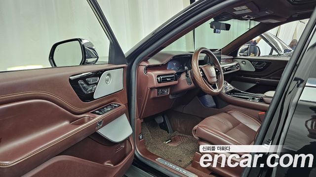 Lincoln Aviator 2021 — photo 13