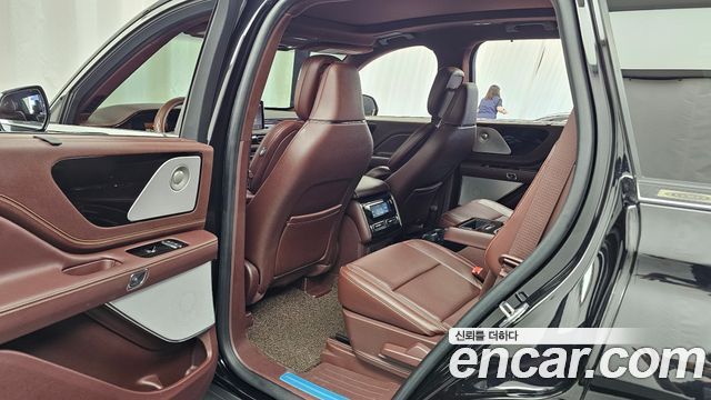 Lincoln Aviator 2021 — photo 18