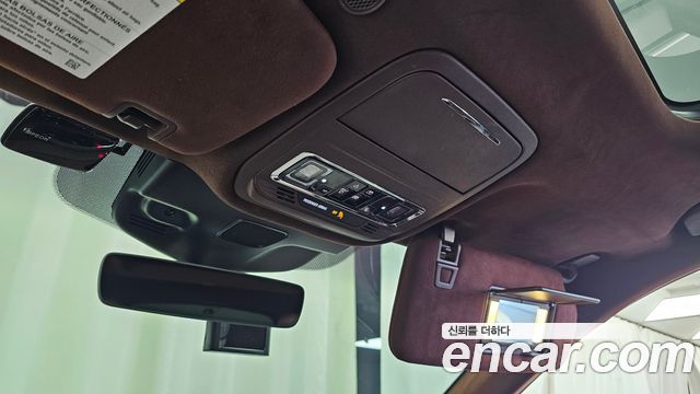 Lincoln Aviator 2021 — photo 27