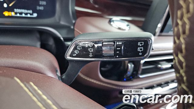 Lincoln Aviator 2021 — photo 29