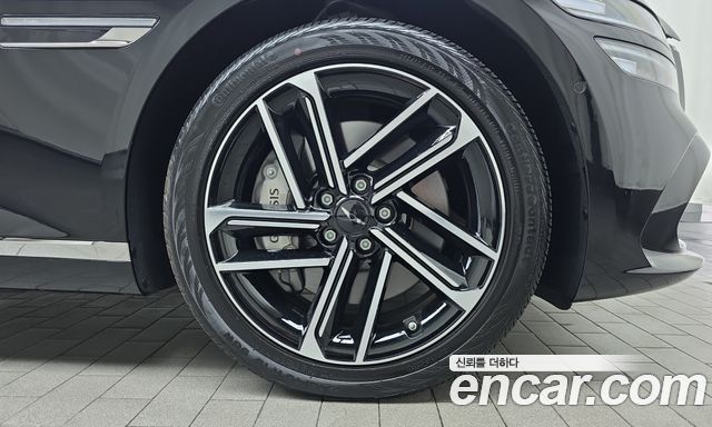 Genesis G80 2027 — photo 7